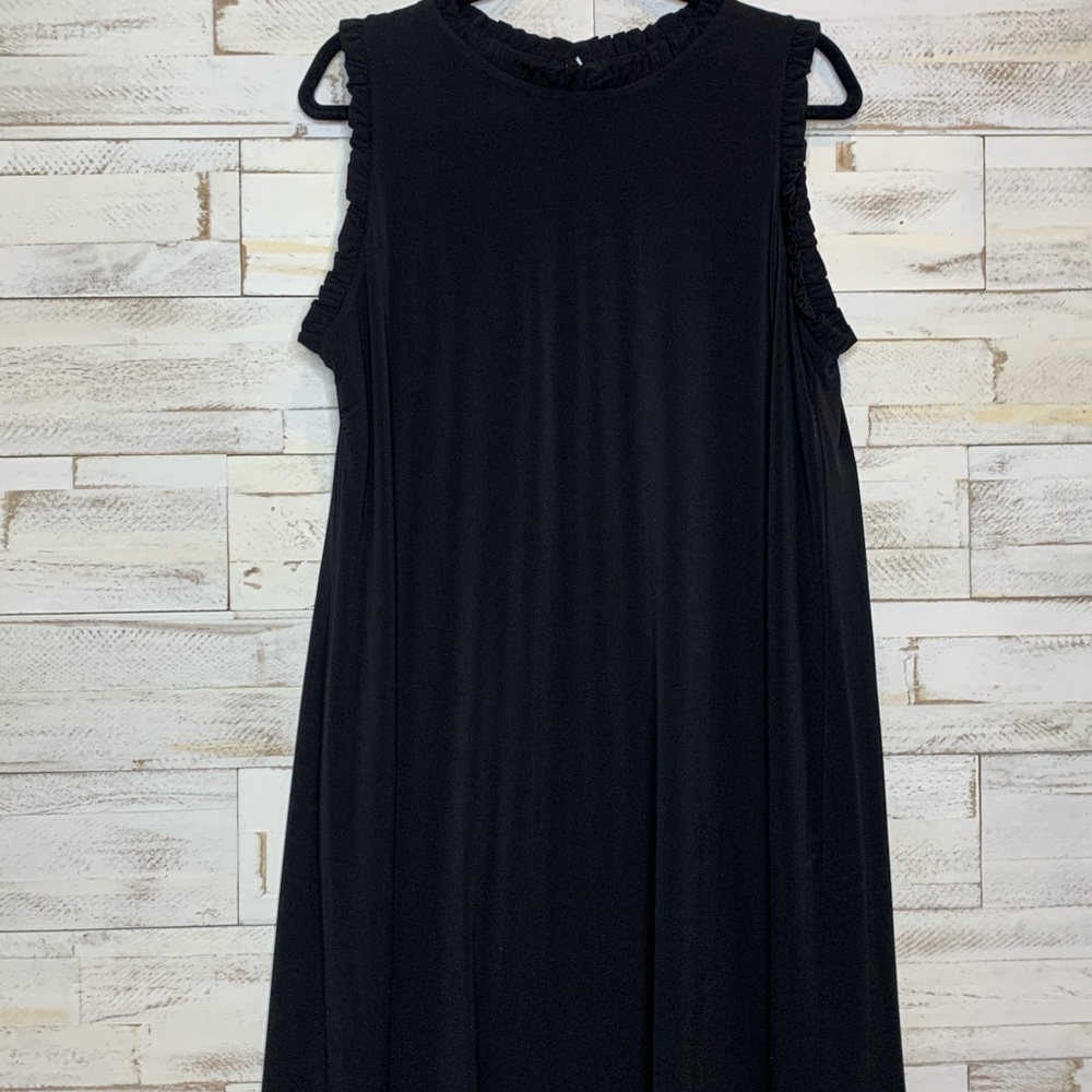 Maggie London swing dress NWOT